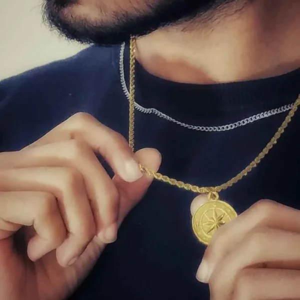 Compass Pendant [Golden] — Tiara 2