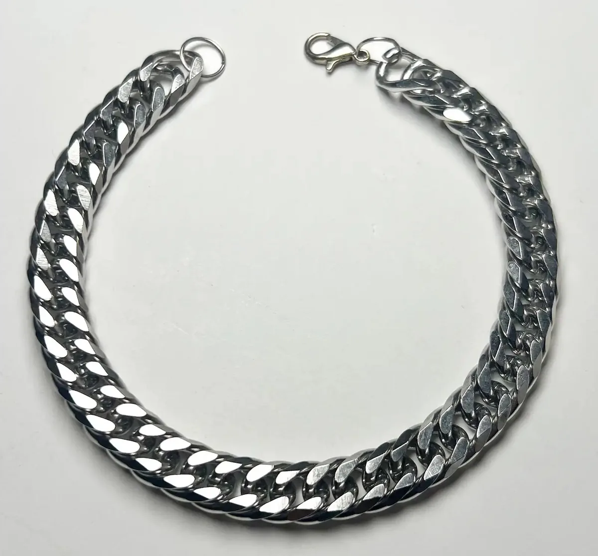 curb-chain-bracelet-01 Miami Cuban Bracelet – LOVII Bracelets photo 1