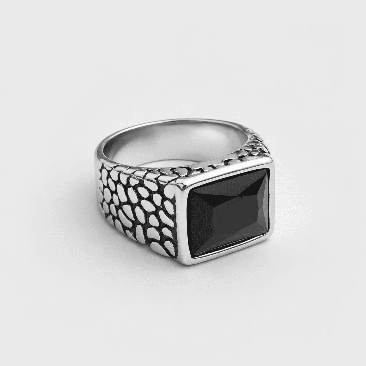 maze-ring-01 Maze Ring — Tiara 1