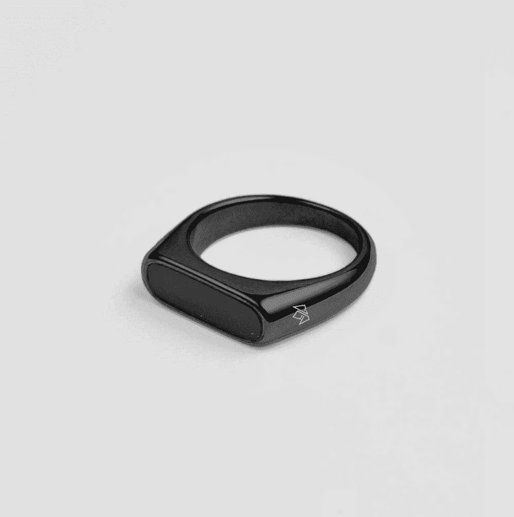 Signet Bar Ring [Black] — Tiara 1